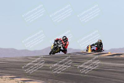 media/Dec-01-2025-Moto Forza (Mon) [[2daa91e15f]]/2-Intermediate Group/Session 2 (Turns 9 and 10)/